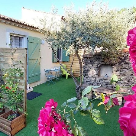 Gite De L'Olivier, Classe, Climatise, Jardin Avec Parking Gratuit Devant Le Logement Et A 5 Minutes Du Centre-Ville A Pied LʼIsle-sur-la-Sorgue Eksteriør bilde